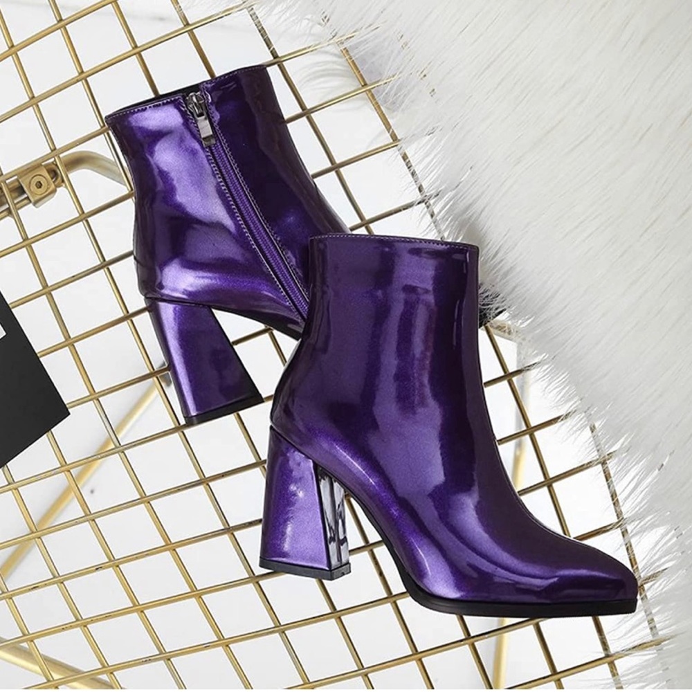 Never worn Purple Chrome Boots 💜